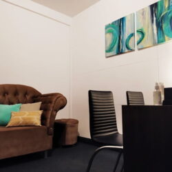 Se alquila consultorio psicológico céntrico